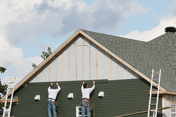 Professional Siding Contractor technician working in Staunton, VA